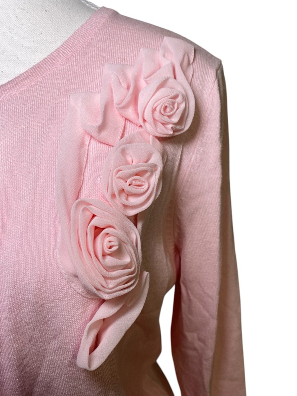 Cable & Gauge Pink Button Up Cardigan 3/4 Sleeve Flower Applique - Picture 5 of 12